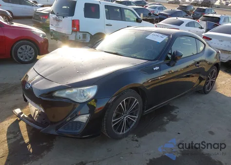 2013 Scion Fr-S z USA, uszkodzony, nr VIN JF1ZNAA11D2702107